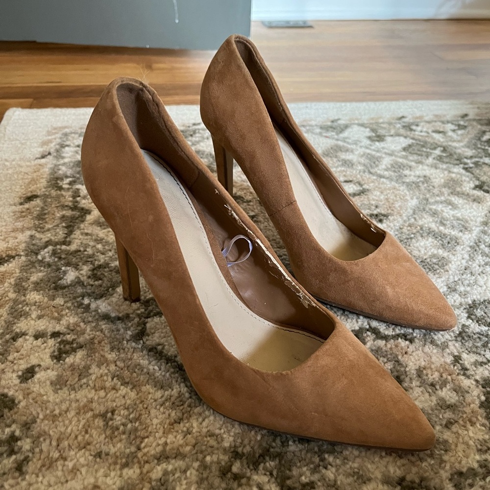 Tan Heels